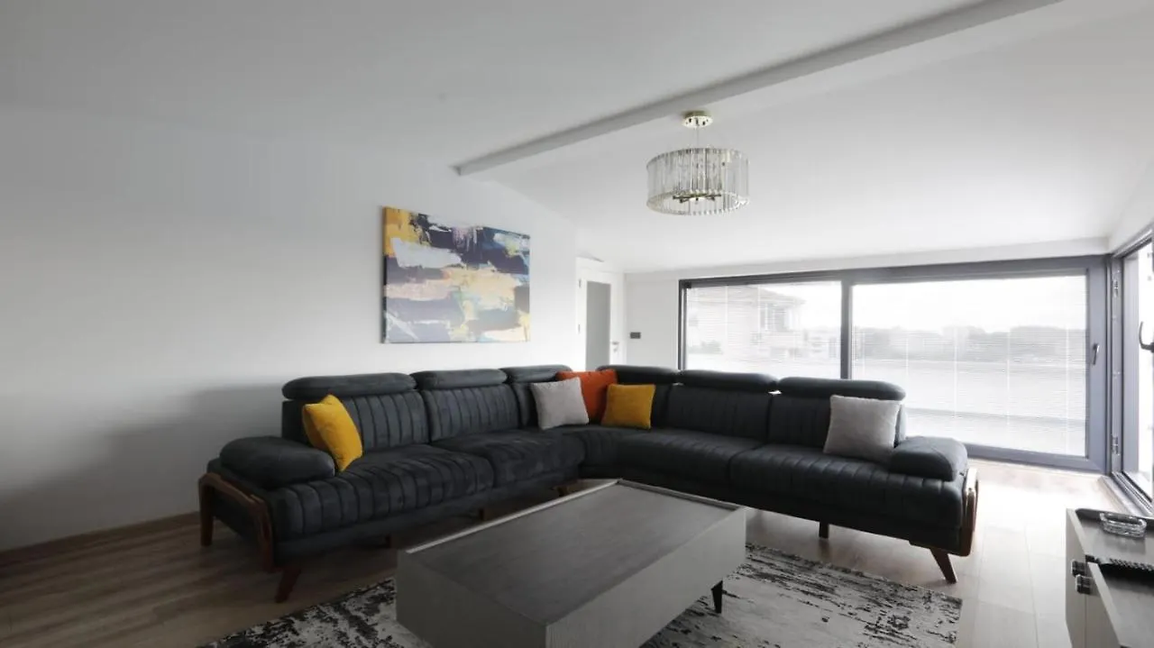 Ulus Suites Istanbul Apartment